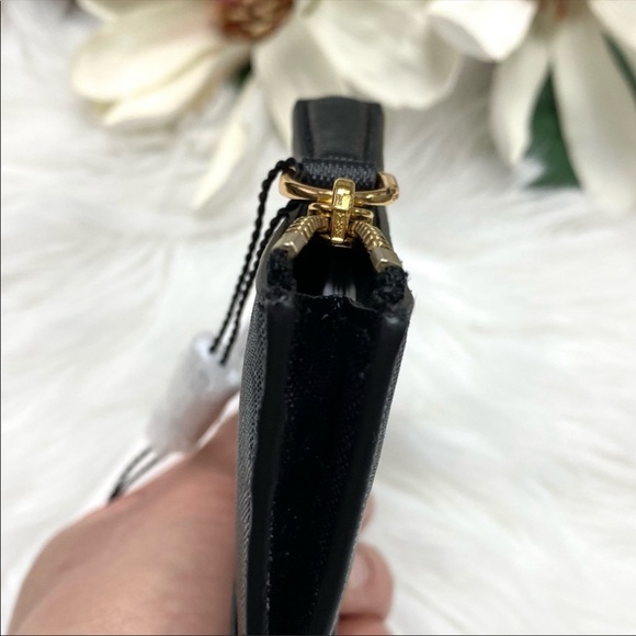 🐰🐼 MARC JACOBS Branded Saffiano Coin Pouch 🐼🐰 - Picture 9 of 16